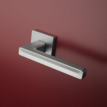 Klamka Enger Aprile Pea rozeta Q Slim 7mm chrom satynowy ASPEAQ7SSC