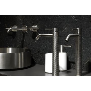 Bateria umywalkowa z krótką wylewką Gessi 316 Trame stal szczotkowana 54309239